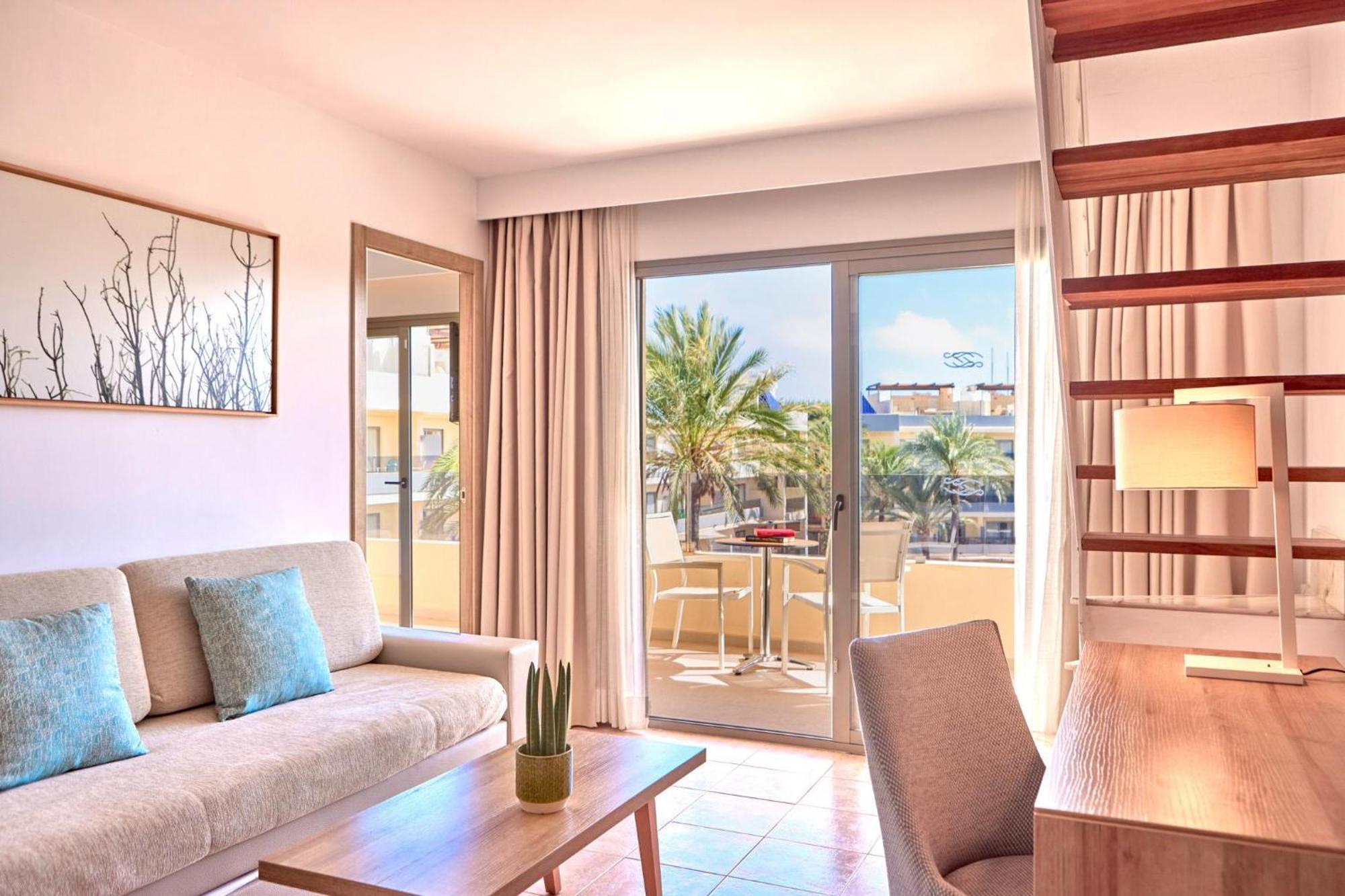 Aparthotel Zafiro Palmanova Esterno foto
