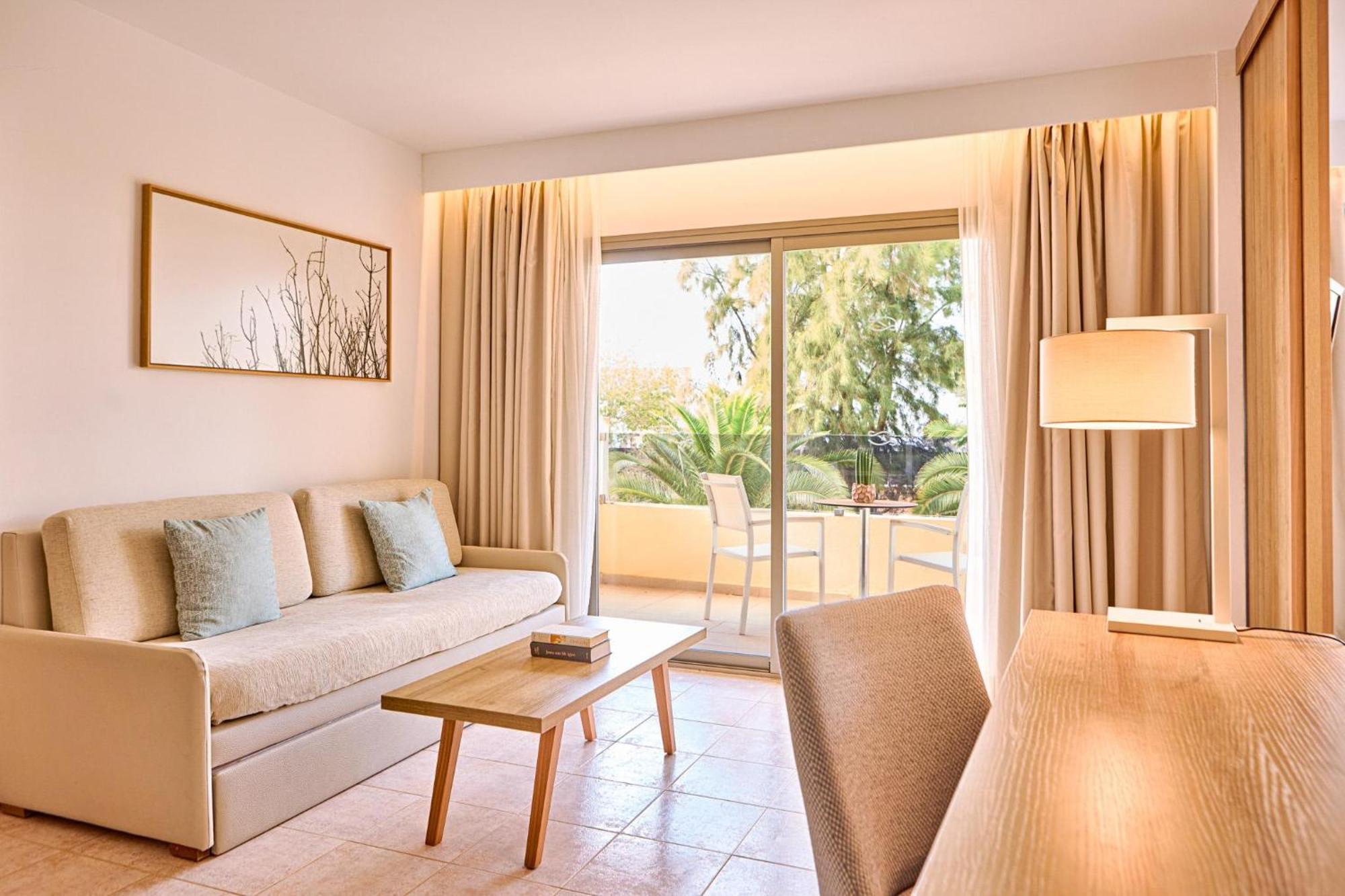 Aparthotel Zafiro Palmanova Esterno foto