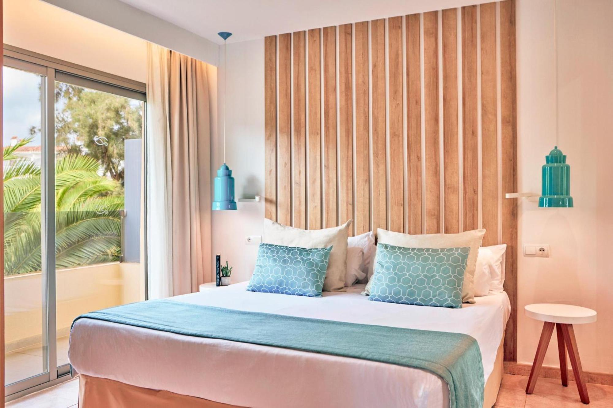 Aparthotel Zafiro Palmanova Esterno foto