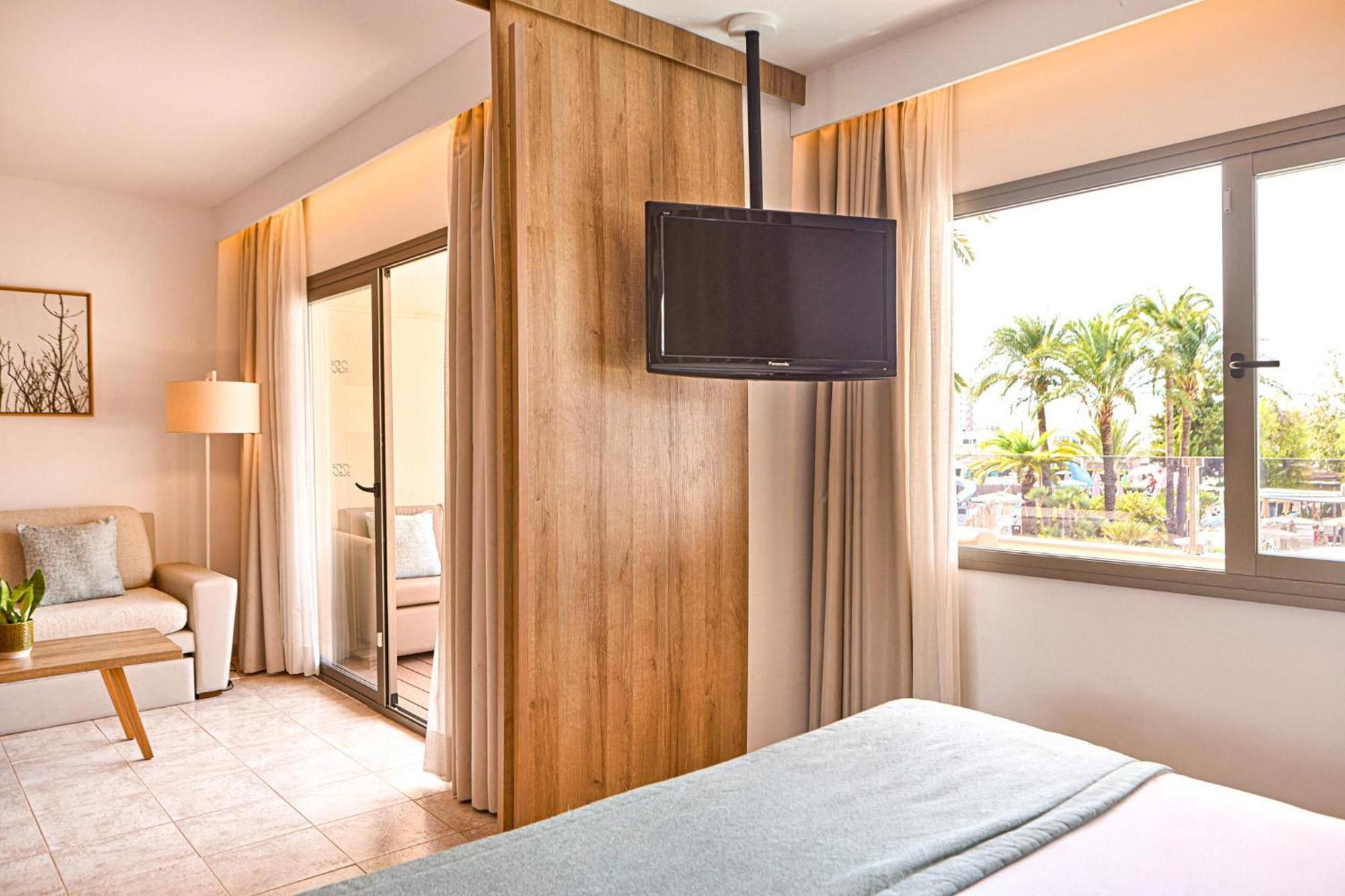 Aparthotel Zafiro Palmanova Esterno foto